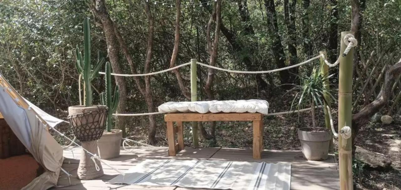 Evasion En Pleine Nature, Tipi Insolite Et Jacuzzi Au Pont Du Gard ! Vers-Pont-du-Gard Exteriör bild